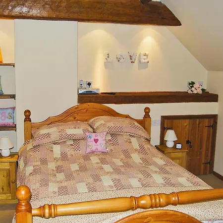 Featherstone Holiday home