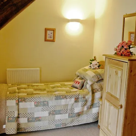 Featherstone Pickering